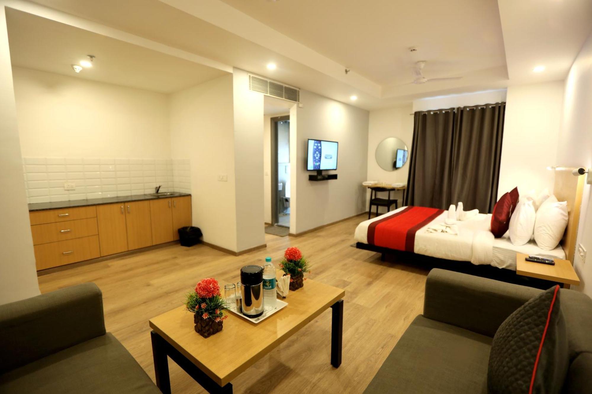 The Roseman Hotel & Suites Ghaziabad Ngoại thất bức ảnh